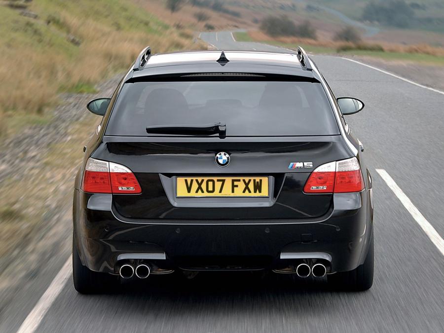  BMW M5 Touring 2007 года  (UK) (фото 6 из 8)